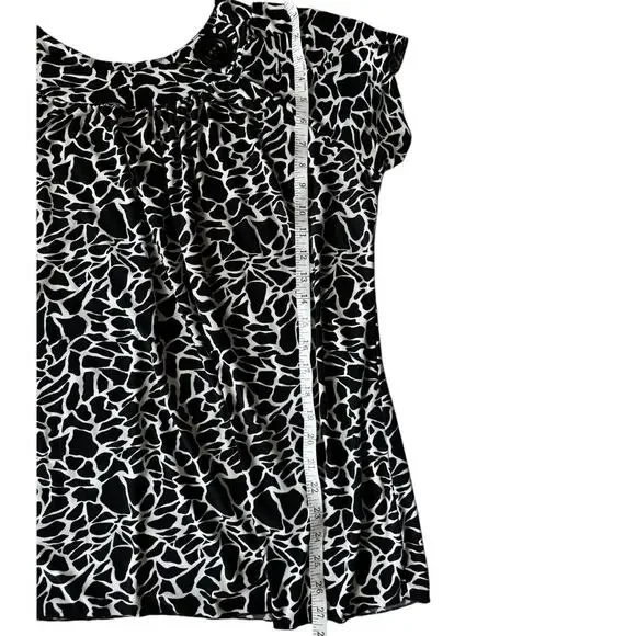 Susan Lawrence Black & White Abstract Print Blouse - Picture 4 of 6